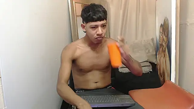 Snapshot of mr_stiven_ chatting on 11.05.25 mr stiven online show from 11.05.25