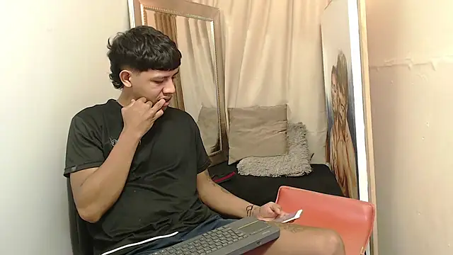 Snapshot of mr_stiven_ chatting on 11.14.25 mr stiven online show from 11.14.25