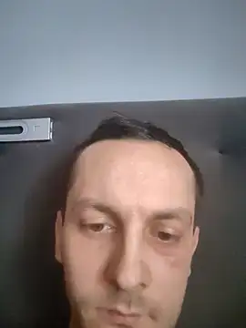 Snapshot of Kondzio chatting on 12.12.24 Kondzio online show from 12.12.24