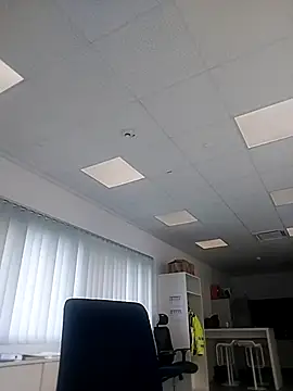 Snapshot of Husoban chatting on 10.30.25 Husoban online show from 10.30.25