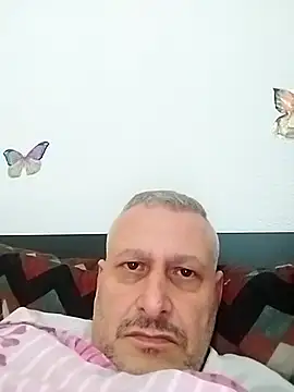 Snapshot of Husoban chatting on 11.24.25 Husoban online show from 11.24.25