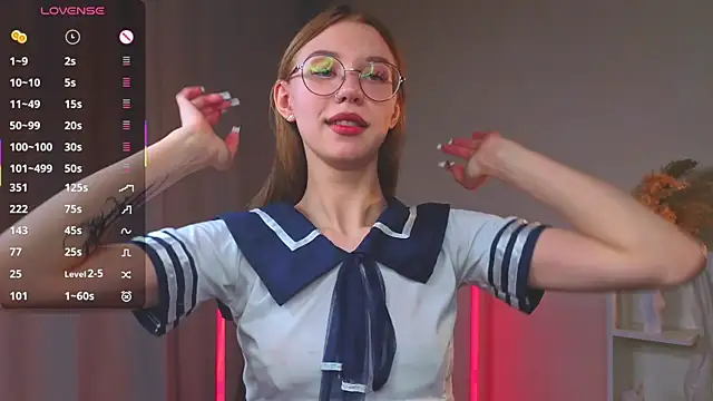 Snapshot of UdelaAllston chatting on 10.26.25 UdelaAllston online show from 10.26.25