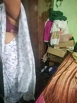 Snapshot of Oeshi chatting on 01.16.26 Oeshi online show from 01.16.26