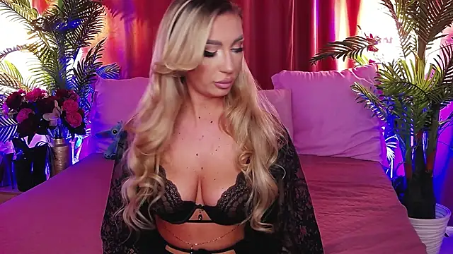 FelyJolie online show from 04.21.26