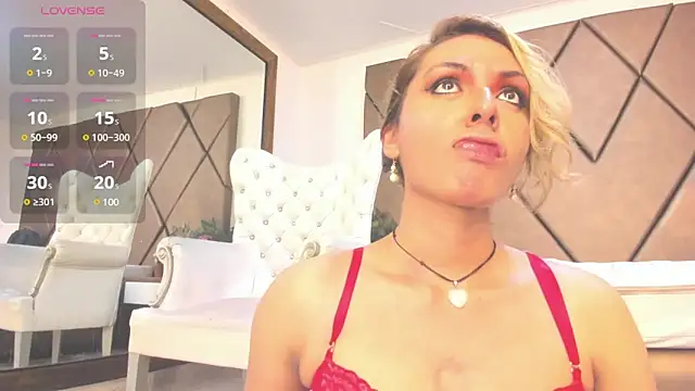 LunitaDiva online show from 03.05.25