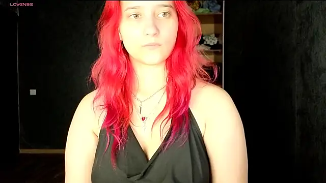 Snapshot of RachelPirce chatting on 10.31.25 RachelPirce online show from 10.31.25