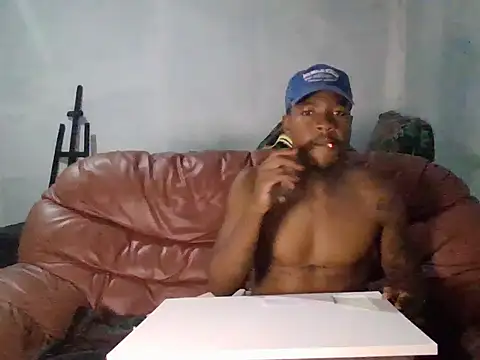 Snapshot of Goodwooddbn chatting on 12.05.25 Goodwooddbn online show from 12.05.25