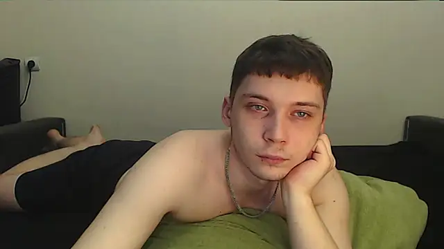 Snapshot of __sugarrebit chatting on 01.28.25 sugarrebit online show from 01.28.25