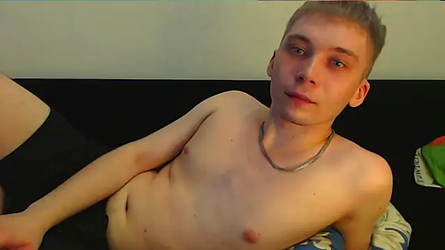 Snapshot of __sugarrebit chatting on 02.07.25 sugarrebit online show from 02.07.25