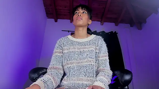 Snapshot of valkirya_7 chatting on 09.10.25 valkirya 7 online show from 09.10.25