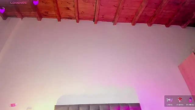 Snapshot of valkirya_7 chatting on 11.20.25 valkirya 7 online show from 11.20.25