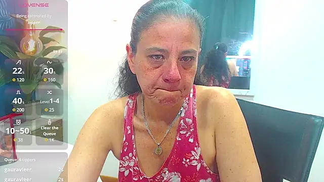 sasi luna online show from 10.12.25