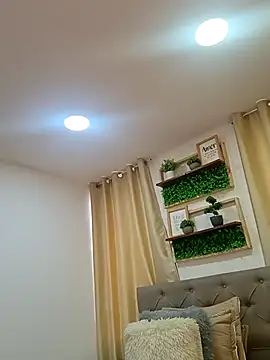 sasi luna online show from 11.25.25