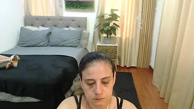 sasi luna online show from 05.21.26