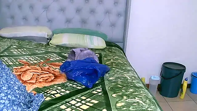 Snapshot of Bbw255 chatting on 03.14.25 Bbw255 online show from 03.14.25