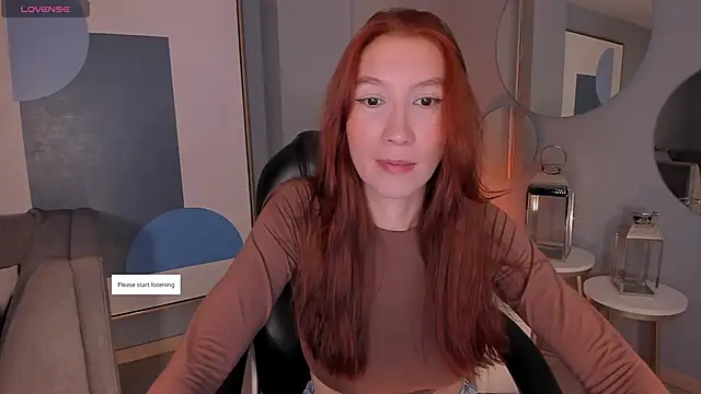 MiaFarrell  online show from 04.24.26