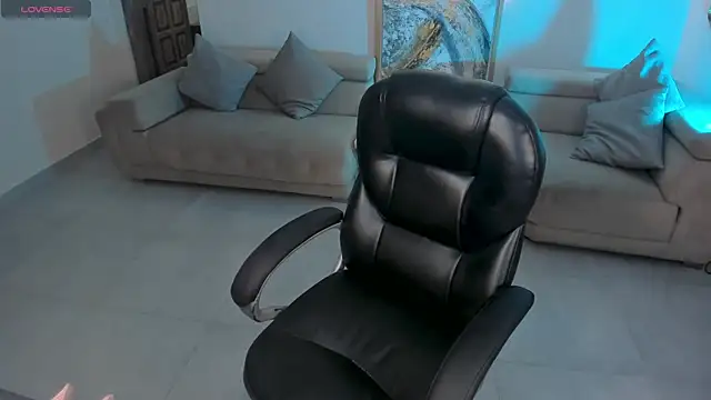 BellaCarteer  online show from 09.28.25