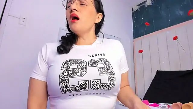 africa holmes online show from 03.01.26