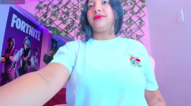 Snapshot of mariilulp303av chatting on 03.05.25 mariilulp303av online show from 03.05.25