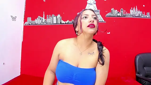 Snapshot of mariilulp303av chatting on 09.21.25 mariilulp303av online show from 09.21.25