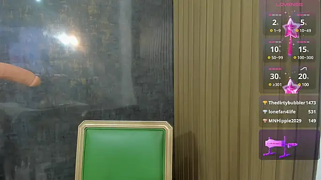 Snapshot of violett_collins_ chatting on 01.25.25 violett collins online show from 01.25.25