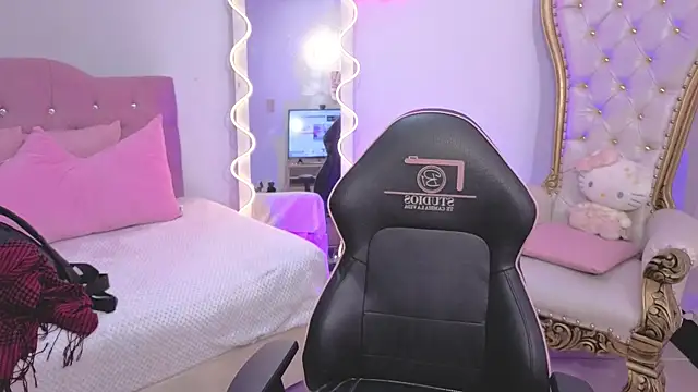 kittystart tay online show from 11.22.25