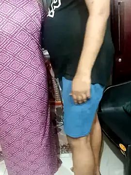 Snapshot of _Hot-Couple chatting on 09.16.25 Hot-Couple online show from 09.16.25