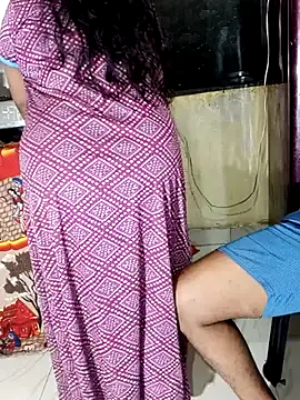 Snapshot of _Hot-Couple chatting on 10.02.25 Hot-Couple online show from 10.02.25