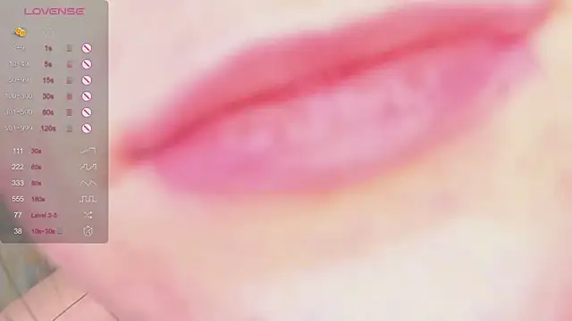 Snapshot of Lana__Cute_ chatting on 01.24.25 Lana Cute online show from 01.24.25