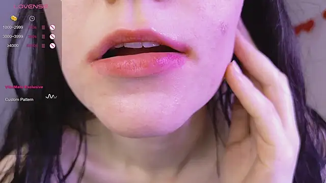 Snapshot of Lana__Cute_ chatting on 02.11.25 Lana Cute online show from 02.11.25