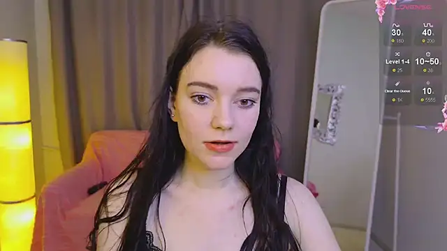 Snapshot of Lana__Cute_ chatting on 03.08.25 Lana Cute online show from 03.08.25