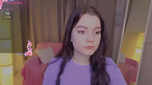 Snapshot of Lana__Cute_ chatting on 03.15.25 Lana Cute online show from 03.15.25