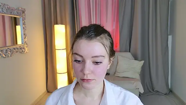 Snapshot of Lana__Cute_ chatting on 02.25.26 Lana Cute online show from 02.25.26