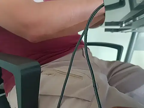 Snapshot of antonix-hard chatting on 11.07.25 antonix-hard online show from 11.07.25