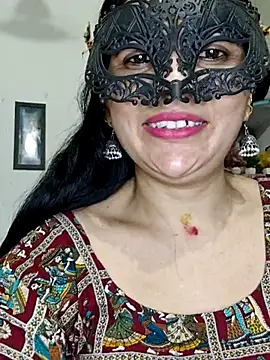 Snapshot of sexy_bhabhi69 chatting on 06.27.26 sexy bhabhi69 online show from 06.27.26