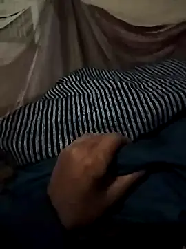 Snapshot of mith087 chatting on 12.25.24 mith087 online show from 12.25.24