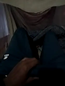 Snapshot of mith087 chatting on 12.28.24 mith087 online show from 12.28.24