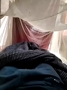 Snapshot of mith087 chatting on 12.31.24 mith087 online show from 12.31.24