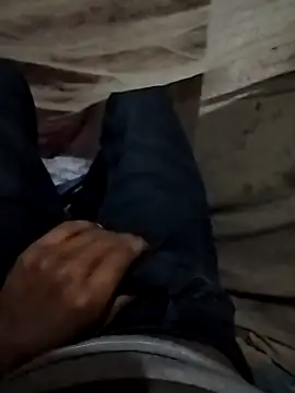 Snapshot of mith087 chatting on 01.12.25 mith087 online show from 01.12.25