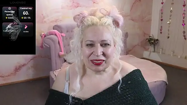 Penelope Pinky online show from 04.30.26