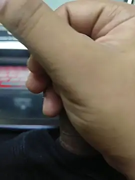 Snapshot of mumbai_dick chatting on 11.04.25 mumbai dick online show from 11.04.25