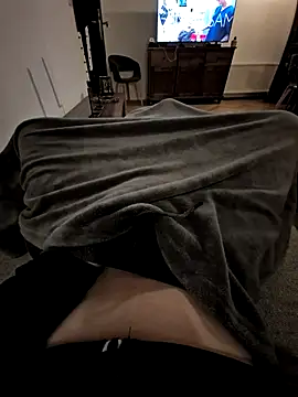 use me69 online show from 03.30.26