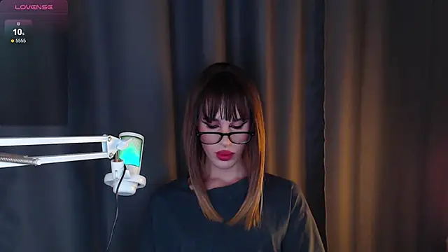 Snapshot of Cassie_Bae chatting on 03.18.25 Cassie Bae online show from 03.18.25