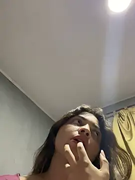 Snapshot of Nicollygriu chatting on 10.29.25 Nicollygriu online show from 10.29.25