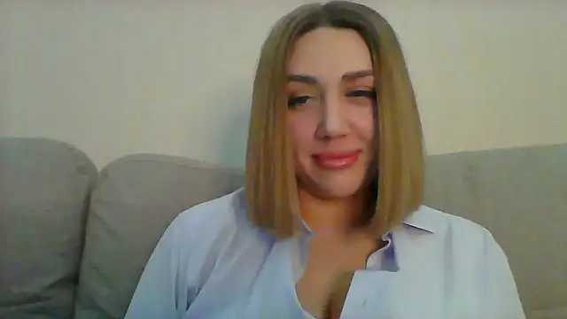 Snapshot of VickyLove047 chatting on 12.23.24 VickyLove047 online show from 12.23.24