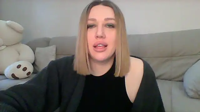 Snapshot of VickyLove047 chatting on 02.18.25 VickyLove047 online show from 02.18.25