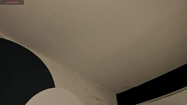 Snapshot of FernandaX1 chatting on 11.13.25 FernandaX1 online show from 11.13.25