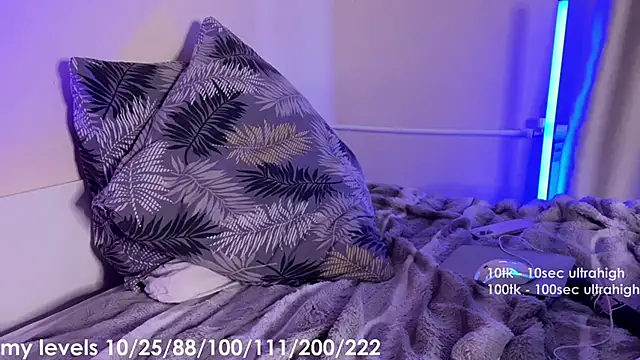  xxtina online show from 02.22.26