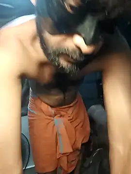 Snapshot of johnsinsexy chatting on 09.15.25 johnsinsexy online show from 09.15.25