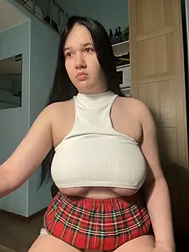 Snapshot of KillaSMilla chatting on 01.09.25 KillaSMilla online show from 01.09.25